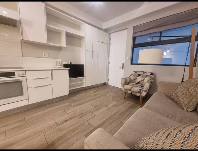 1 BEDROOM APARTMENT FOR SALE IN MENLYN